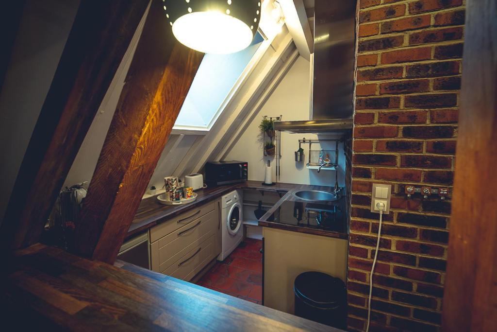 Appart Romantique Dans Hyper Centre Wifi Troyes Exterior photo